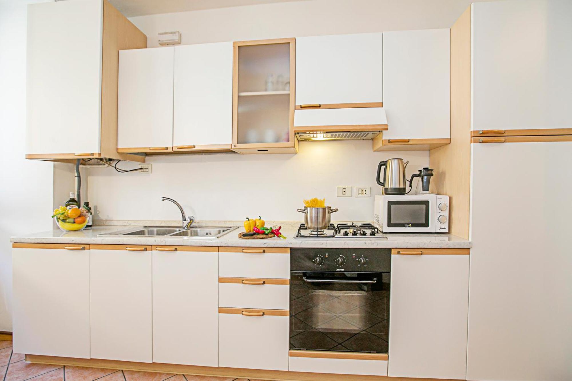 Appartamento Centro Storico Riva 2 - Happy Rentals Exterior photo
